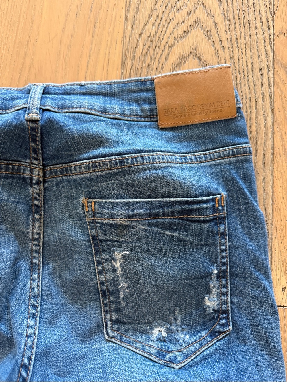 Zara Basic Denim Straight Ripped Jeans - Picture 6 of 6